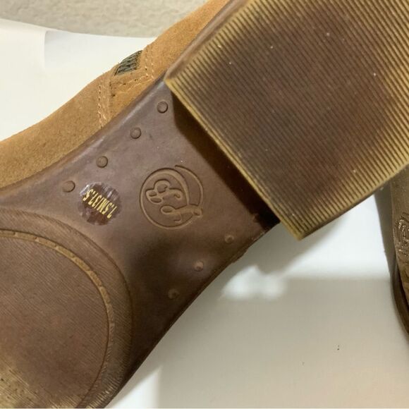 Lucky Brand Women’s Size 7.5 Basel Ankle Bootie Tan Suede Embroidered Roses - Picture 5 of 7